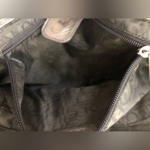 Salvatore Ferragamo Metallic Shoulder Tote Bag - Picture 9 of 11